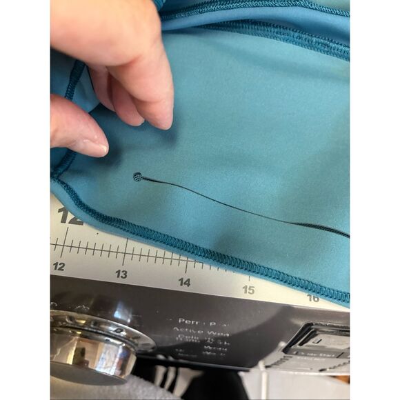 Lululemon In Movement Shorts in Pacific Teal Size 4 - Picture 6 of 8